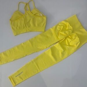 BRAND NEW - BOLTHLETIC - Butt Lift Yellow Sports Bra and Leggings Set - Small